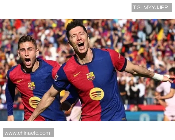 西甲精彩对决巴萨凭乌龙球险胜那不勒斯全场沸腾 西甲精彩对决巴萨凭乌龙球险胜那不勒斯全场沸腾