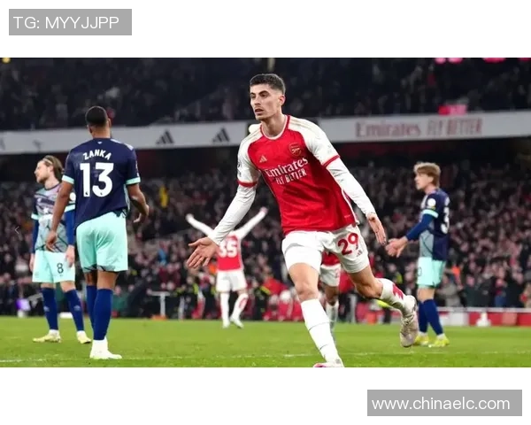 世界杯精彩对决本菲卡与阿森纳战成平局帽子戏法引发全场热潮