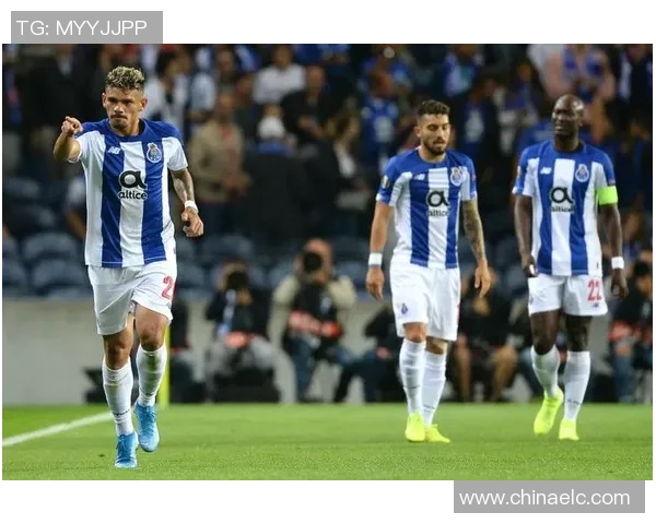 欧联杯精彩对决本菲卡与曼城战平补时进球引发全场狂欢