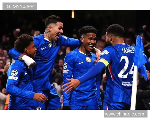 世界杯精彩对决切尔西绝杀那不勒斯全场沸腾瞬间回顾与分析 世界杯精彩对决切尔西绝杀那不勒斯全场沸腾瞬间回顾与分析