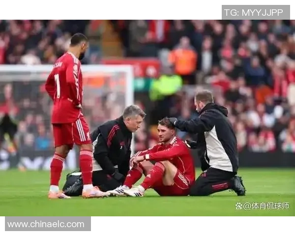 那不勒斯狂胜利物浦五球补时进球引发争议判罚全场沸腾 那不勒斯狂胜利物浦五球补时进球引发争议判罚全场沸腾