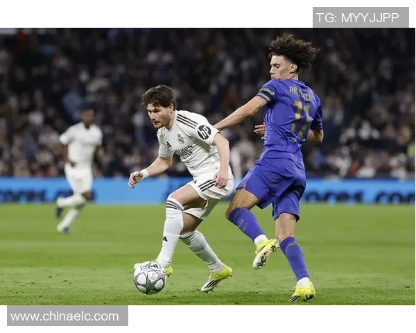 英超经典对决皇马逆转AC米兰上演惊心动魄的三球大战