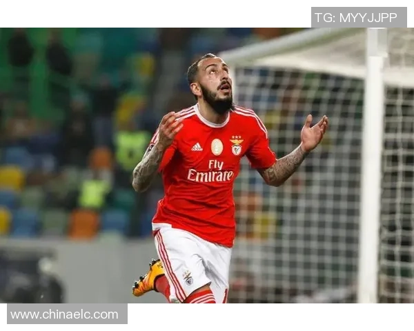 欧冠激战：本菲卡逆转马竞红牌争议引发全场热议与十大精彩进球回顾